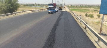 آغاز عملیات لکه‌گیری و روکش آسفالت محور اهواز - ملاثانی - شوشتر - گتوند