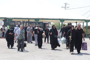 ببینید | تردد روان زائران اربعین حسینی از پایانه مرزی چذابه | جمعه ۹ مرداد