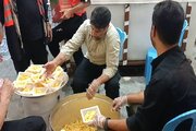 ببینید|برپایی موکب فعالان حمل ونقل استان البرز در  پایانه مرزی مهران و پذیرایی از زائران اربعین حسینی