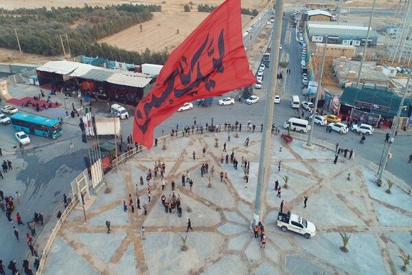 ویدیو| برافراشته شدن بیرق عزای حضرت اباعبدالله الحسین (ع) در آستانه فرا رسیدن ایام اربعین حسینی در پایانه شهید سلیمانی (مهران)