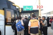 ویدیو| تلاش کارکنان اداره کل راهداری و حمل و نقل جاده‌ای استان لرستان در خدمات رسانی به زائران اربعین در پایانه مرزی مهران