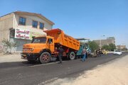 ببینید | ادامه عملیات روکش آسفالت محور روستایی رامجین به عرب آباد در شهرستان چهارباغ