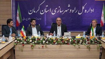 نشست شورای هماهنگی امور راه و شهرسازی استان کرمان با محوریت بررسی چالش‌های زیرساختی و مدیریت بحران استان کرمان