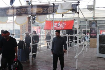 ببینید | تردد روان زائران اربعین حسینی از پایانه مرزی چذابه | یکشنبه ۱۱ مرداد ۱۴۰۵