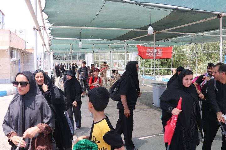 ببینید | تردد روان زائران اربعین حسینی از پایانه مرزی چذابه | یکشنبه ۱۱ مرداد ۱۴۰۵