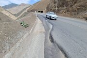 ببینید|عملیات لکه گیری محور کرج به کندوان محدوده خرگوش دره حوزه راهداری گچسر
