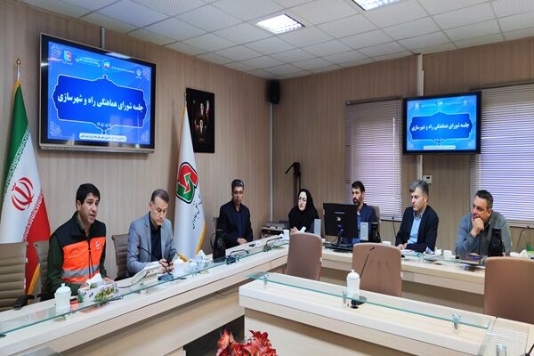 لزوم آمادگی همه‌جانبه دستگاه‌ها برای پروژه‌های هفته دولت/ تشکیل کمیته‌های تخصصی جهت پایش طرح‌های عمرانی و کلنگ‌زنی در راه و شهرسازی خراسان شمالی