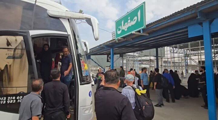 خدمت‌رسانی ناوگان حمل‌ونقل مسافری به ۷۴هزار زائر اصفهانی در مسیر بازگشت