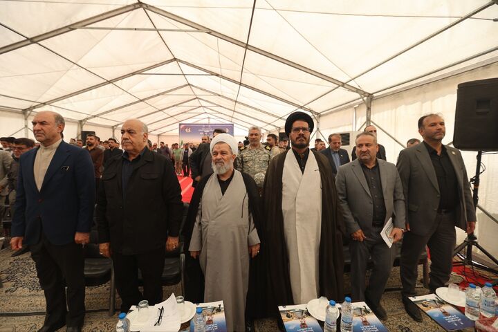 ببینید| گزارش تصویری آغاز عملیات ریل‌گذاری اتصال راه‌آهن سبزوار به شبکه ریلی کشور