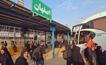 ویدیو | رضایت زائران اربعین حسینی(ع) استان اصفهان از خدمت‌رسانی ناوگان حمل‌ونقل مسافری در مسیر بازگشت
