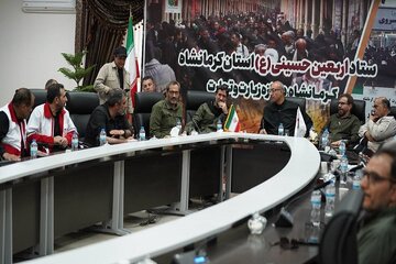 نظارت برخط استاندار کرمانشاه بر روند خدمت‌رسانی ناوگان حمل‌ و نقل در پایانه مرزی خسروی