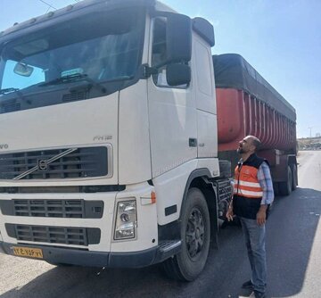 ببینید| نظارت بر ناوگان حمل و نقل عمومی در محور قدیم قزوین_رشت توسط راهداران کوهین در استان قزوین