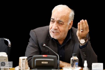 جلسه مهندس بازوند به مناسبت روز خبرنگار
