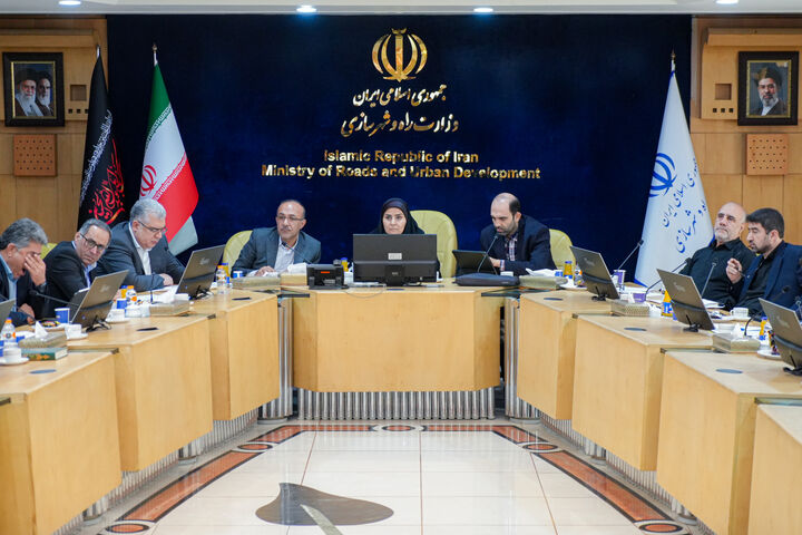 ببینید | جلسه لحاظ ملاحظات نهایی دستگاه ها در تصویبنامه تسهیل فرآیند های گمرکی و حمل یکسره کالا