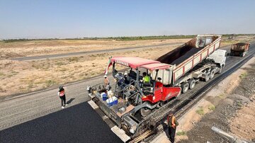 ببینید/ چرخ‌ بهسازی در محور قزوین–بویین‌زهرا به حرکت درآمد