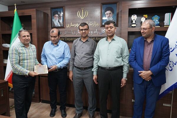 تقدیر مدیر کل بوشهر از پرسنل انفوماتیک
