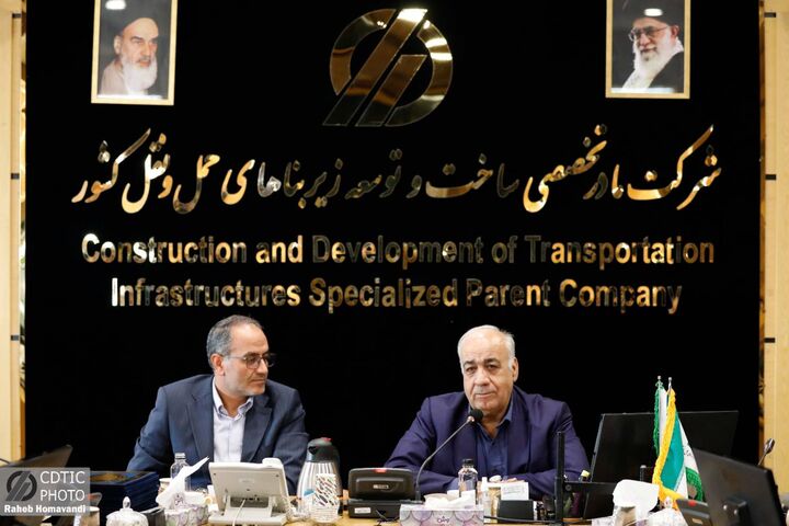 معاون وزیر راه و شهرسازی: فرهنگ قدردانی از عوامل اجرایی پروژه‌ها در شرکت ساخت نهادینه می‌شود