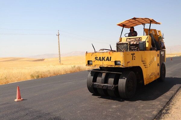 ️ویدیو | عملیات بهسازی محور روانسر به  نهرآبی استان کرمانشاه