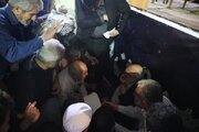 ببینید| پاسخگویی مدیرکل راه و شهرسازی خوزستان به شهروندان اهوازی در مصلی نماز جمعه اهواز