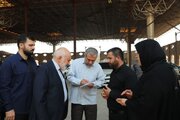 ببینید| پاسخگویی مدیرکل راه و شهرسازی خوزستان به شهروندان اهوازی در مصلی نماز جمعه اهواز