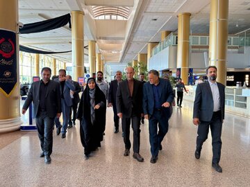 ببینید | بازدید وزیر راه و شهرسازی از روند جابه‌جایی زائران در مشهد