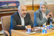 ببینید |