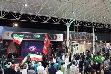 اجرای پویش فرهنگی «چشم به راهیم» با پیام محوری «شیش‌دونگ برانیم» در پایانه شهید رئیسی (برکت)