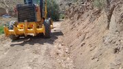 ببینید/ ریزش‌برداری، شانه‌سازی مسیر، تسطیح شانه راه و قنوزنی محور روستایی هلارود توسط راهداران الموت در استان قزوین