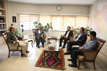 دیدار نماینده سردشت با گلپایگانی