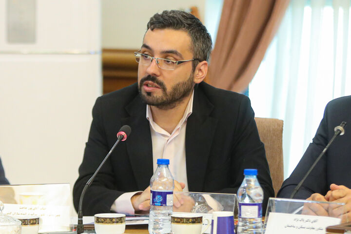 پاک نژاد