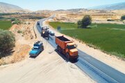 اجرای عملیات روکش آسفالت محور کارزان ـ لومار در محدوده سرتنگ تا روستای ورمیان در استان ایلام به طول ۲ کیلومتر