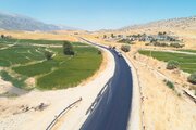 اجرای عملیات روکش آسفالت محور کارزان ـ لومار در محدوده سرتنگ تا روستای ورمیان در استان ایلام به طول ۲ کیلومتر