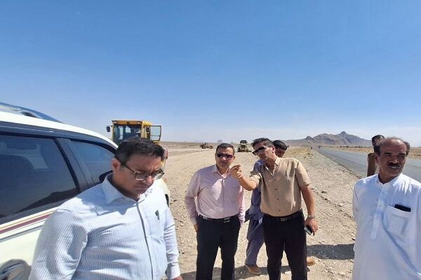 ببینید| بازدید مدیر کل راه و شهرسازی سیستان و بلوچستان از عملیات ساخت ۷۲ کیلومتر بزرگراه در محور زاهدان – خاش