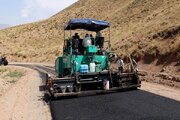 ببینید | عملیات آسفالت محور روستایی اورازان در شهرستان طالقان