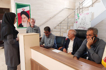 برپایی میزخدمت و پاسخگویی بی واسطه  در راهداری هرمزگان