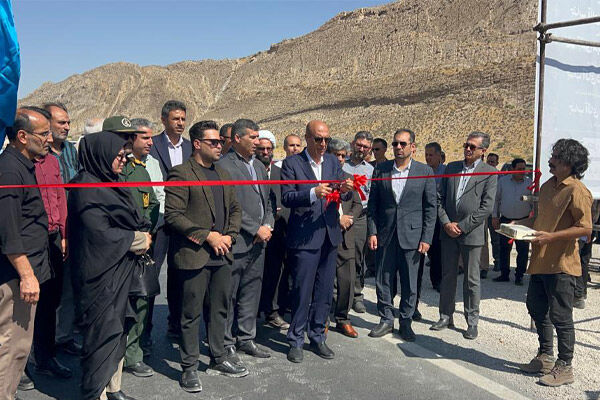 افتتاح بهسازی و روکش آسفالت (محور قیر- فیروزآباد) استان فارس با اعتبار ۶ هزار میلیارد ریال