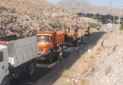 ببینید/ عملیات روکش آسفالت محور روستایی شصت فیچ بافت در استان کرمان