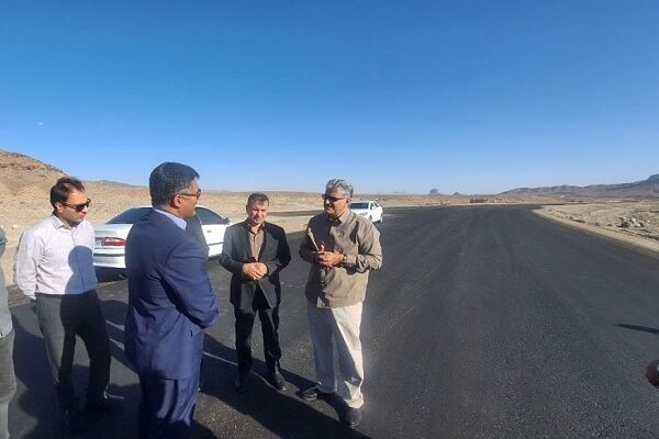 ببینید|بازدید معاون هماهنگی امور عمرانی استاندار به همراه مدیرکل راه و شهرسازی سیستان‌وبلوچستان از عملیات ساخت بزرگراه زاهدان–خاش
