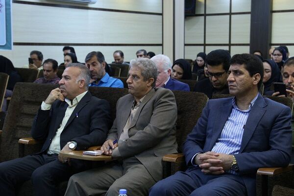 نشست خبری