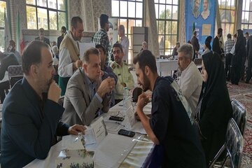 دیدار چهره‌به‌چهره مدیران راه و شهرسازی خراسان شمالی با مردم در قالب میز ارتباطات مردمی