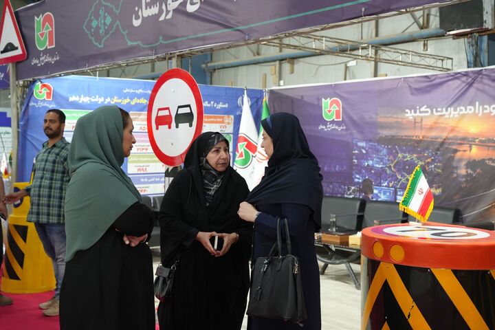 ببینید| سومین شب حضور اداره کل راهداری و حمل و نقل جاده ای خوزستان در نمایشگاه دستاوردهای دولت در استان