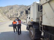ببینید/ نظارت بر ناوگان حمل و نقل عمومی(کالا) توسط راهداران الموت در استان قزوین