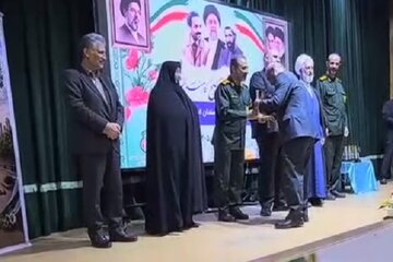 ویدیو| قدردانی از فرمانده پایگاه مقاومت بسیج اداره کل راهداری و حمل‌ونقل جاده‌ای مازندران