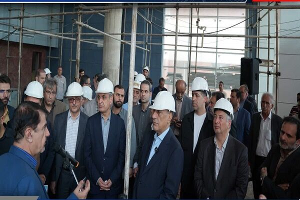 بازدید معاون اجرایی رئیس‌جمهور و استاندار گیلان از بیمارستان 420 تختخوابی لاکان رشت