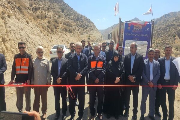 بهره‌برداری و آغاز عملیات اجرایی ۵ پروژه راهداری در عنبرآباد کرمان با اعتبار ۱۰۷ میلیارد تومان