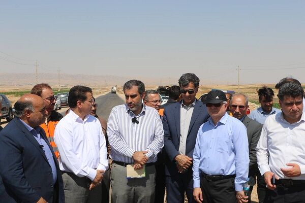 ️آغاز عملیات بهسازی و روکش آسفالت محور قصرشیرین به گیلانغرب به ۱۱ کیلومتر