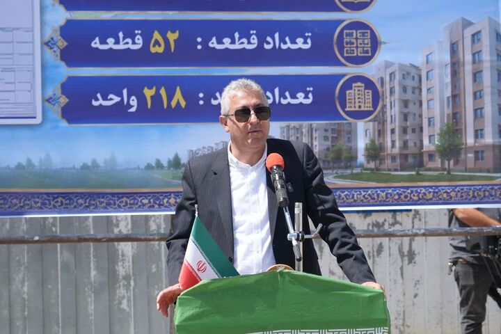 برگزاری آیین کلنگ زنی پروژه ۲۱۸ واحدی طرح نهضت ملی مسکن پیرانشهر
