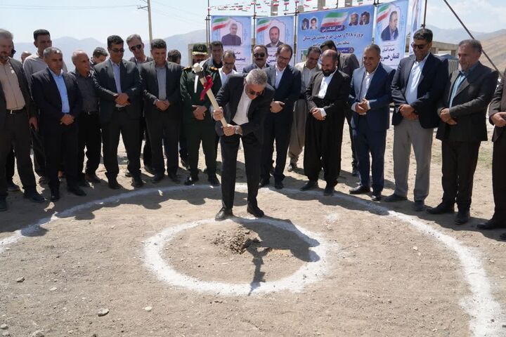 آیین کلنگ زنی پروژه ۲۱۸ واحدی طرح نهضت ملی مسکن پیرانشهر