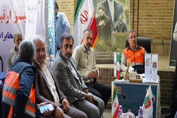 ️ویدیو | برگزاری میز خدمت جهادی به مناسبت گرامیداشت هفته دولت و روز بسیج ادارات در مسجد جامع کرمانشاه