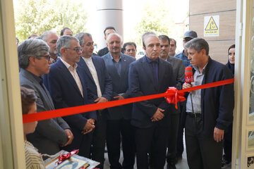ببینید: افتتاح و بهره‌برداری از مجتمع اداری شهرستان نیر با حضور نمایندگان مردم در مجلس شورای اسلامی و جمعی از مسئولان استانی